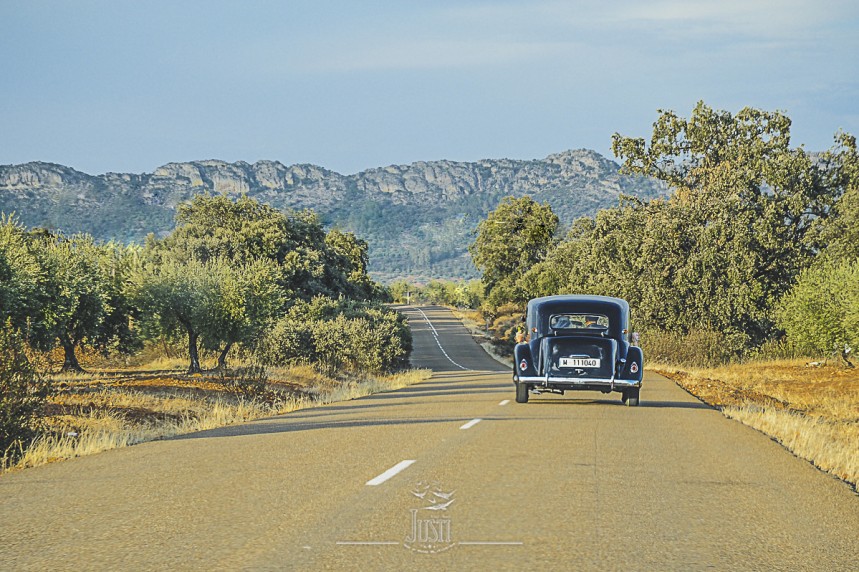 Boda en Talarrubias fotografias castillo puebla alcocer poblado pantano puerto peña-23