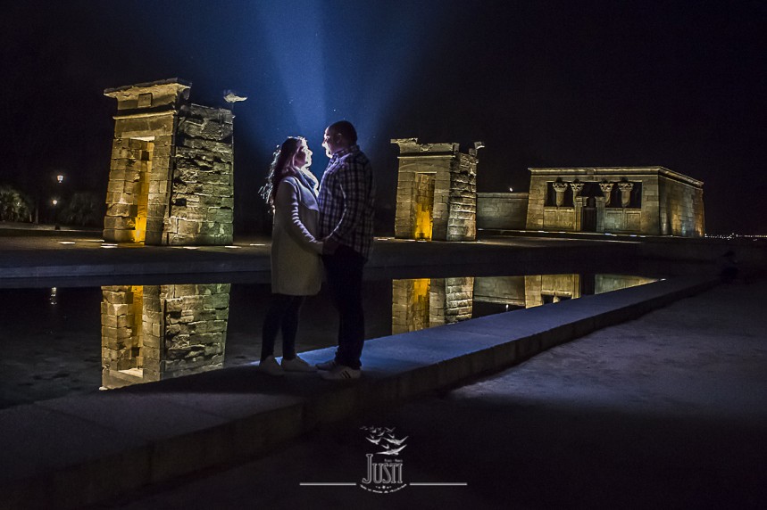 fotos pareja templo debod Madrid (2)