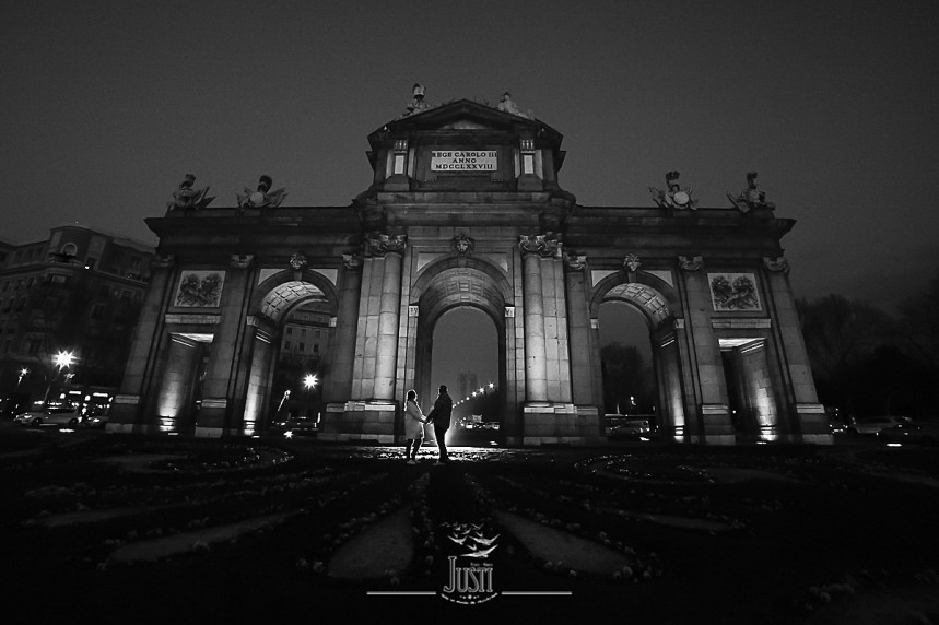 fotos preboda puerta de alcala Madrid