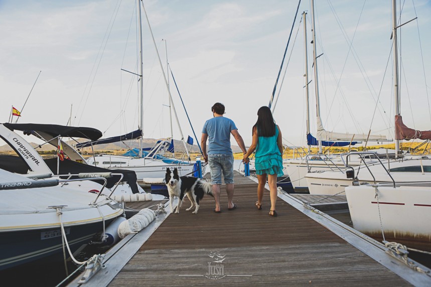 Luz y Kamylo - preboda en orellana la vieja con perro