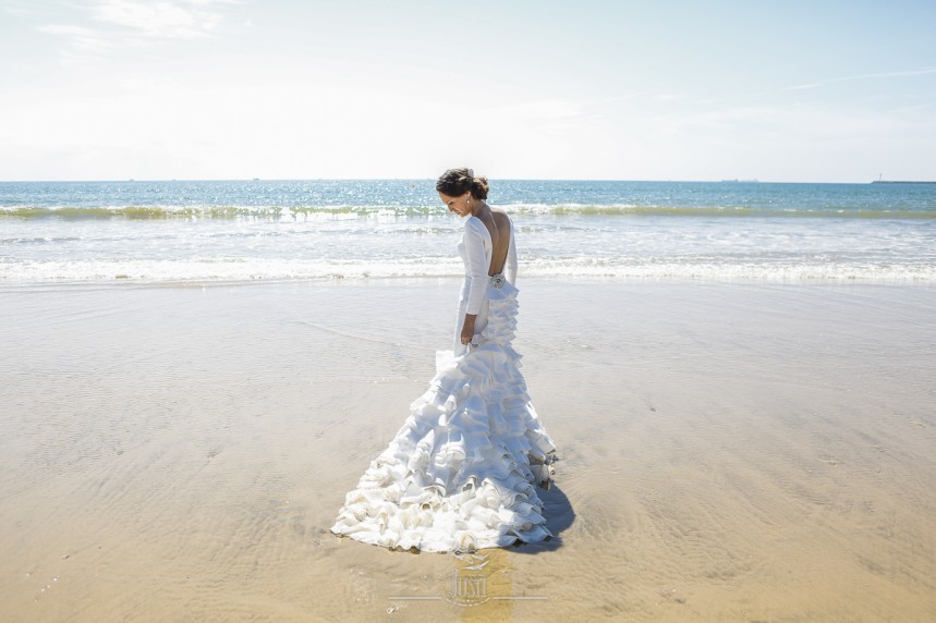 fotografias-profesionales-post-boda-en-el-rocio-y-la-playa-12-de-23