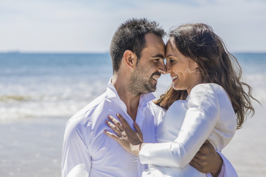 fotografias-profesionales-post-boda-en-el-rocio-y-la-playa-13-de-23