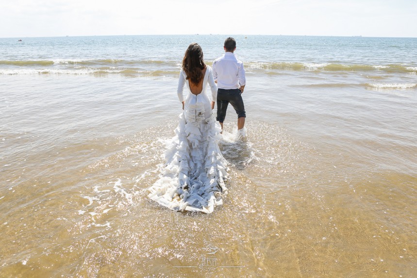 fotografias-profesionales-post-boda-en-el-rocio-y-la-playa-20-de-23