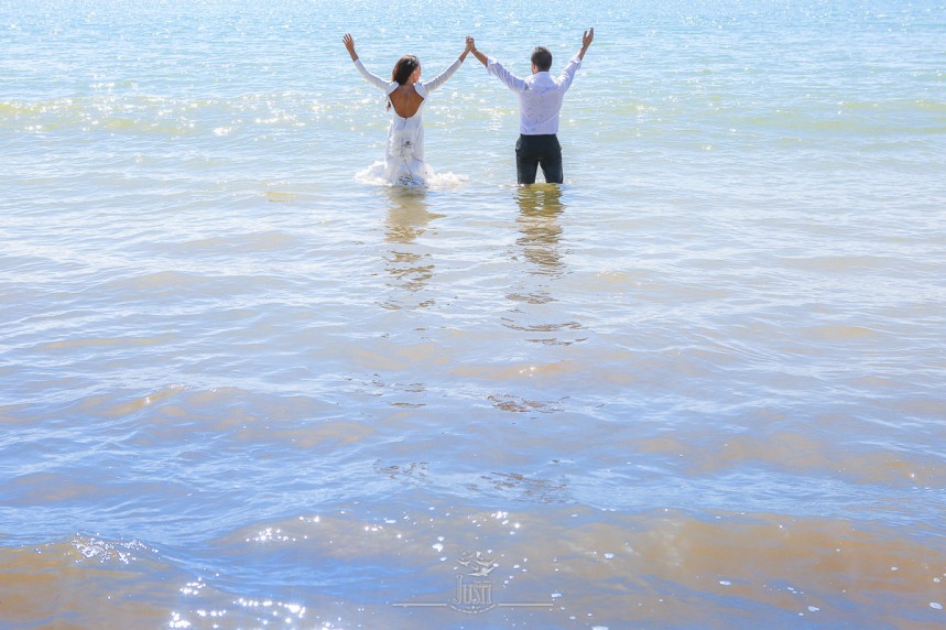 fotografias-profesionales-post-boda-en-el-rocio-y-la-playa-21-de-23