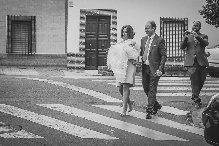 fotografias-de-bautizo-en-almendralejo-foto-video-justi-reportaje-bautismo-34