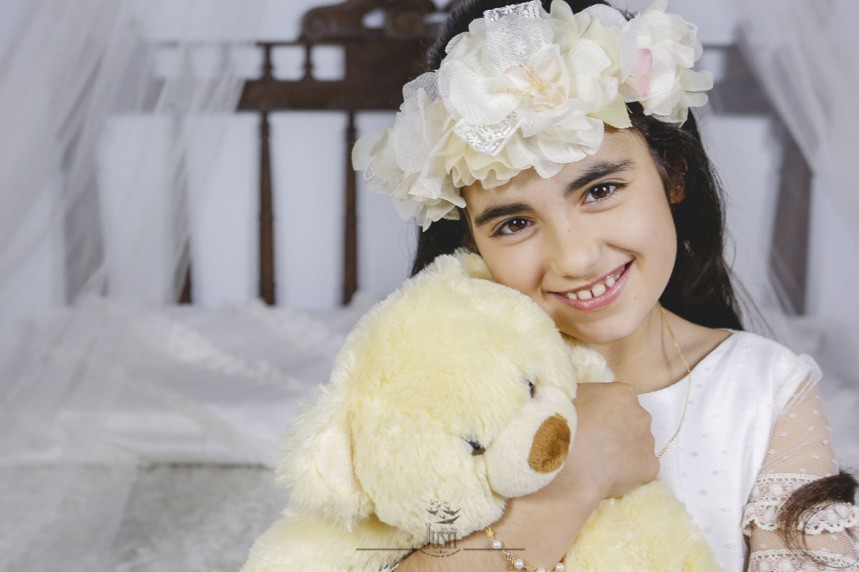 Yakira - fotografias comunion en estudio y exterior - fotografos badajoz y caceres - foto video justi (5)